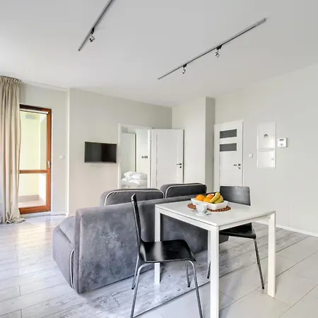 Night Rondo Daszynskiego