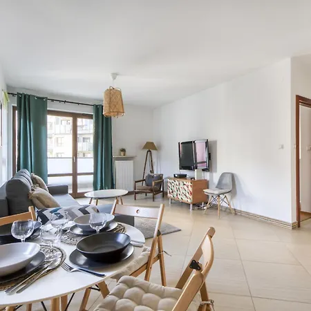 Apartamento Night Rondo Daszynskiego *