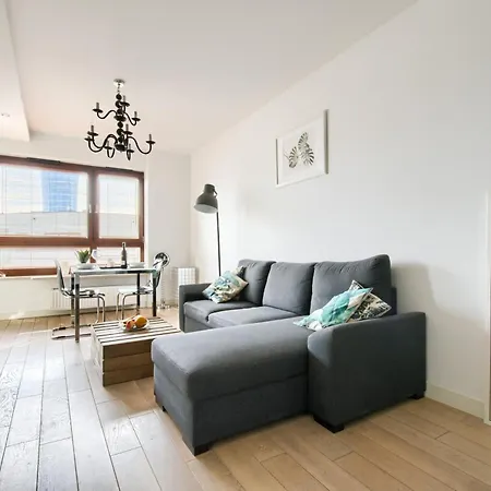 Apartament Night Rondo Daszyńskiego