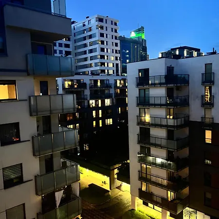 Night Rondo Daszynskiego Apartment